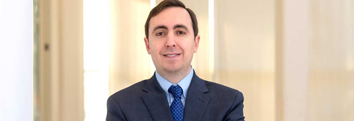 Headshot of Dr. Charles B. Simone of the New York Proton Center